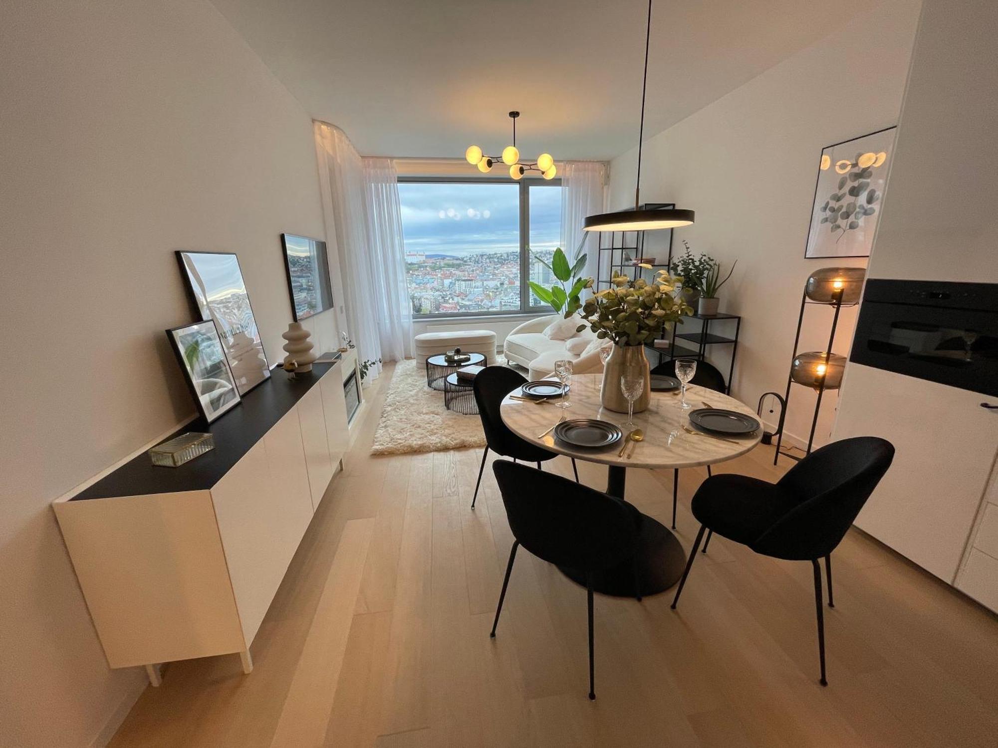 Sky Park-20th Floor Sunset Views - Parking Appartement